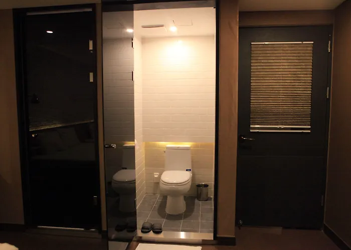 Comma Motel Busan