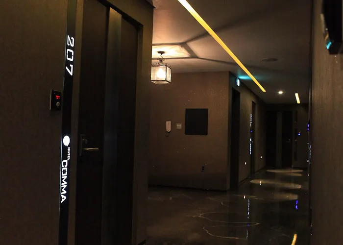 Comma 2* Busan