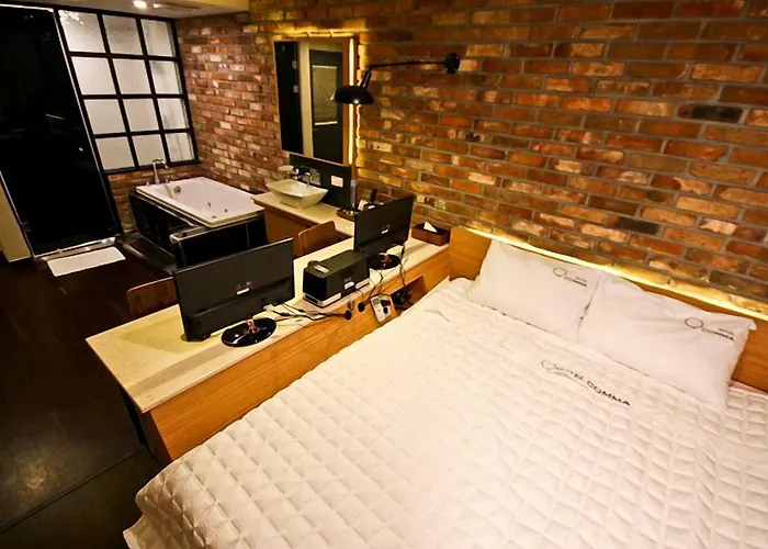 Comma Motel Busan