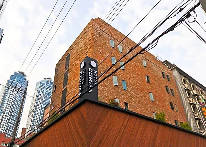 Comma Motel Busan